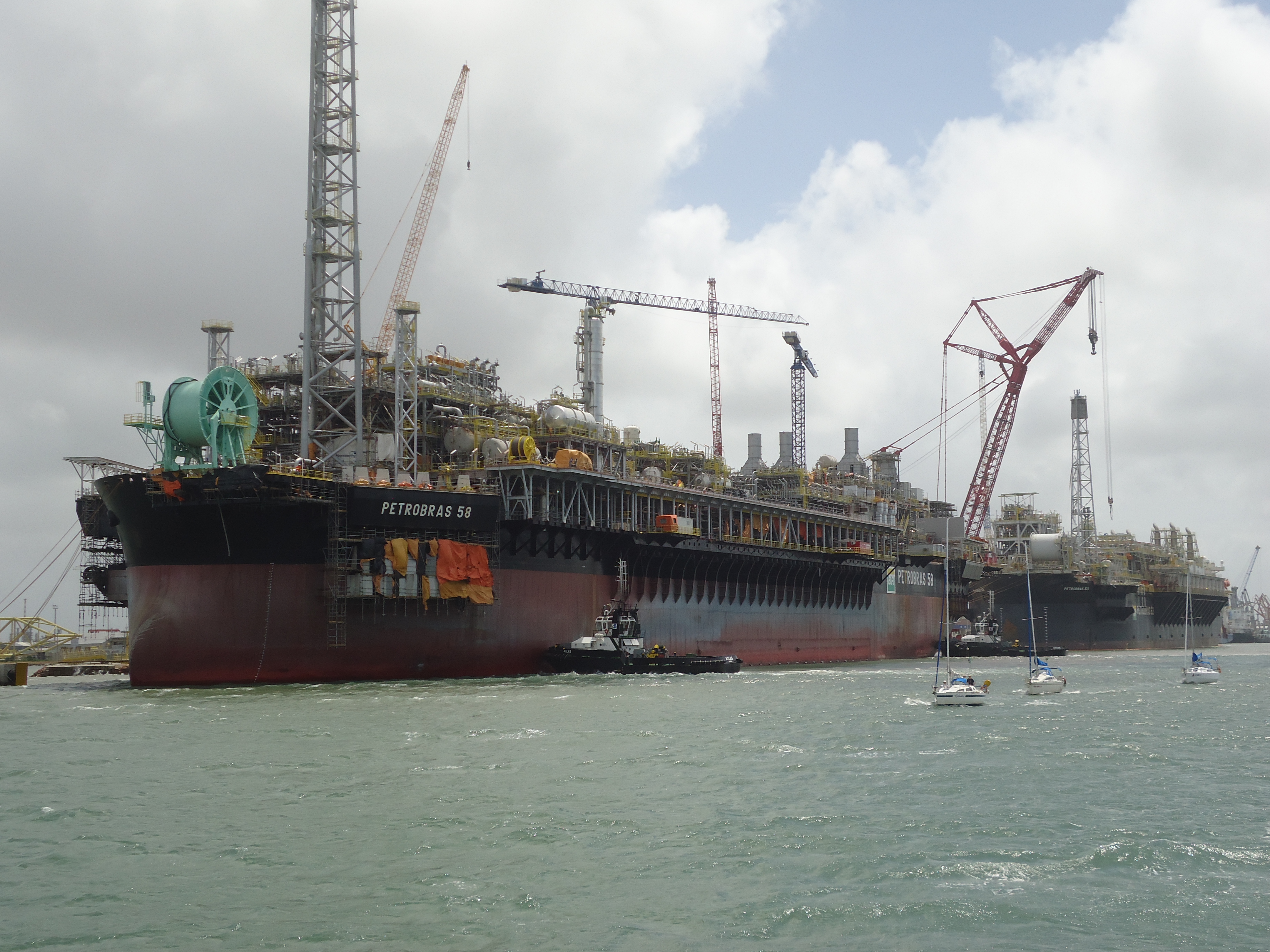 CQG Construções Offshore 3
